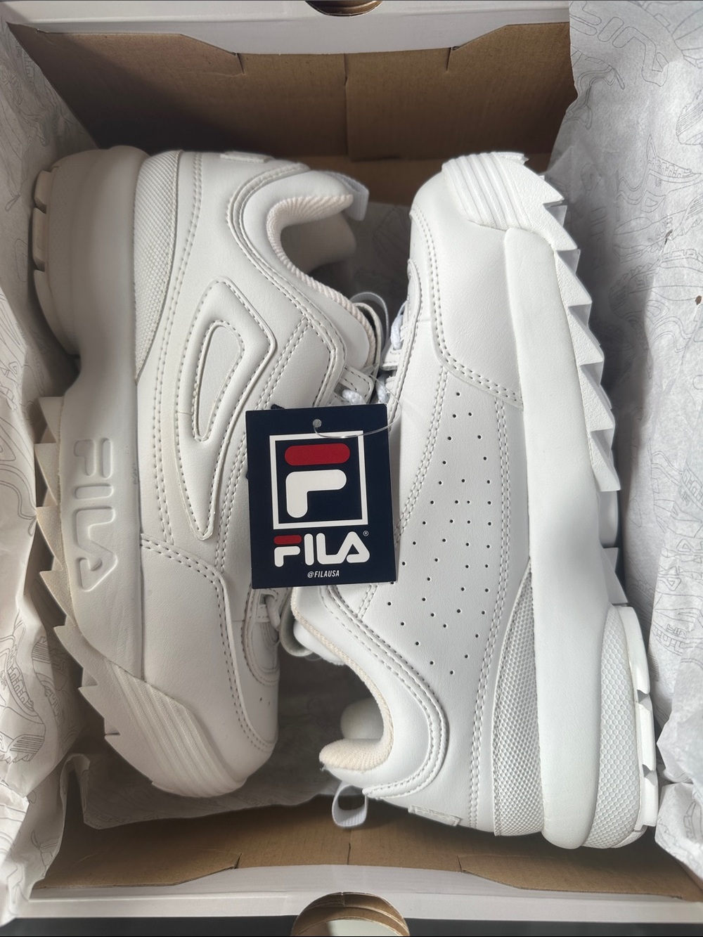 Brand New W/ Tags- FILA DISRUPTOR II - Kids/Women White on White Sneakers Size 7